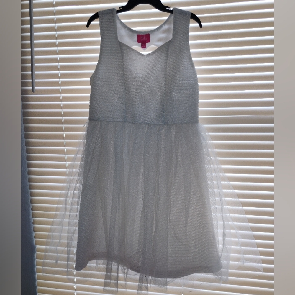 Girls dress size 8